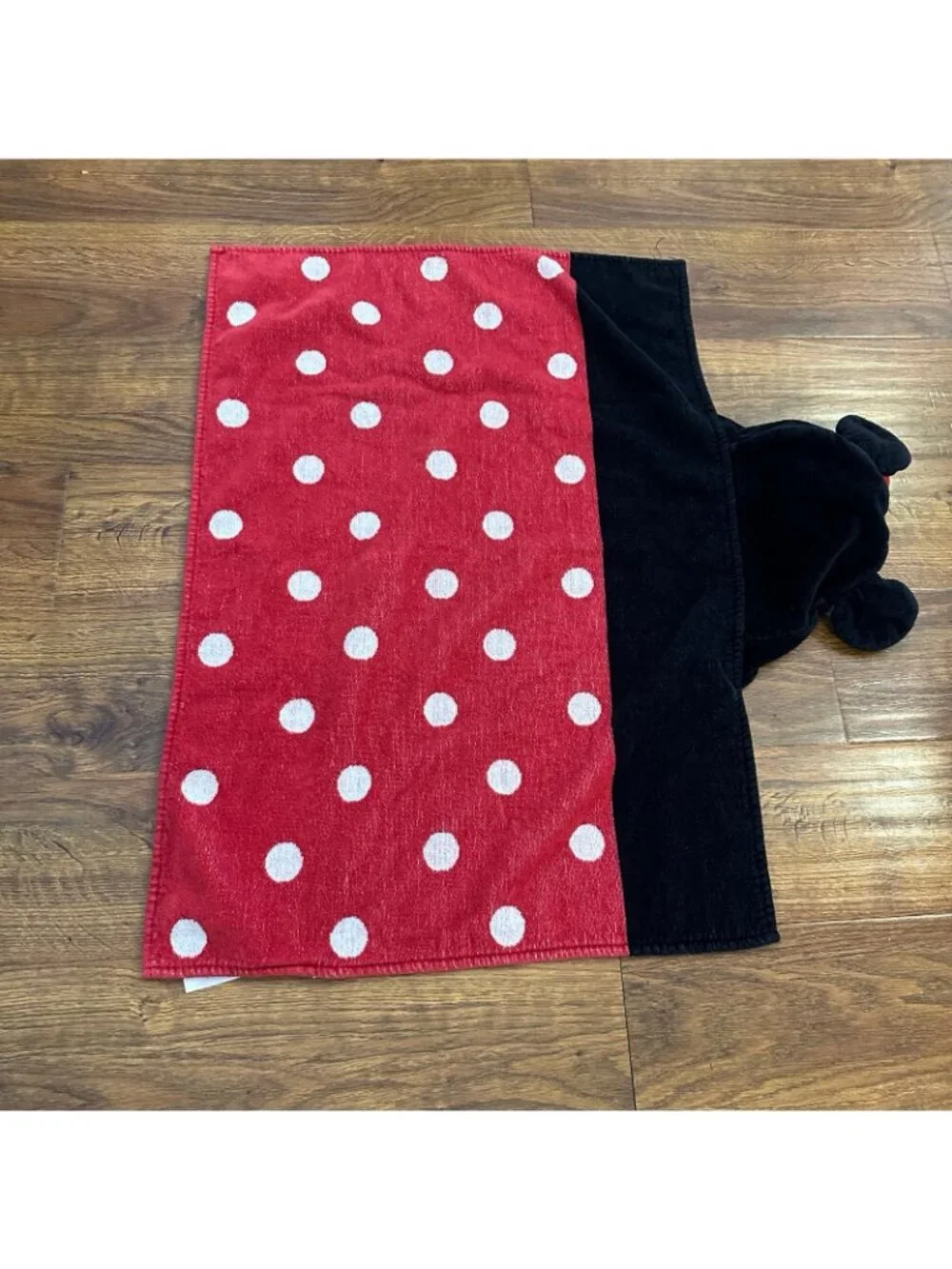 Pottery Barn Kids Disney Minnie Mouse Baby Hooded Towel